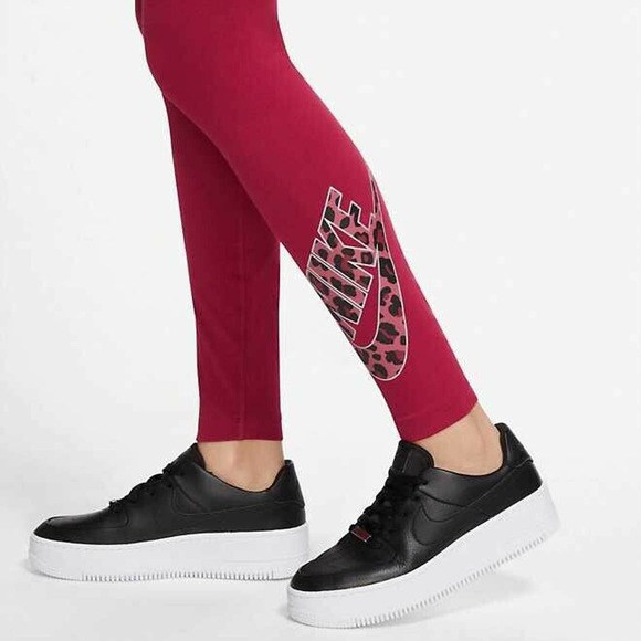 Nike Women's Futura Graphic Print MR Leggings DM2203-690 Size Medium - Picture 3 of 5
